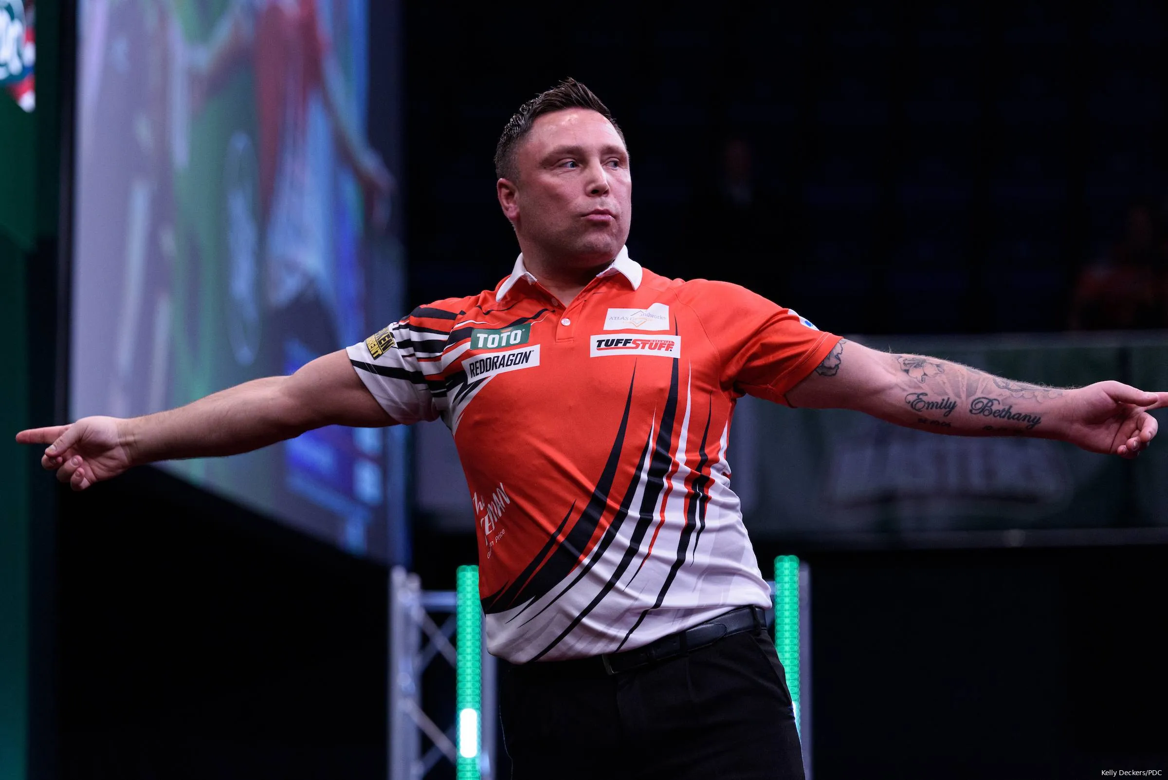 Glorious Gerwyn Price batters helpless Hempel after Wonderful William O
